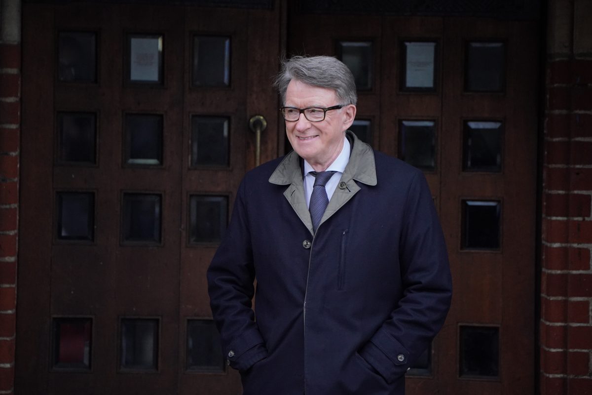 No 10 mengetahui email Mandelson sebelum Starmer membela dia