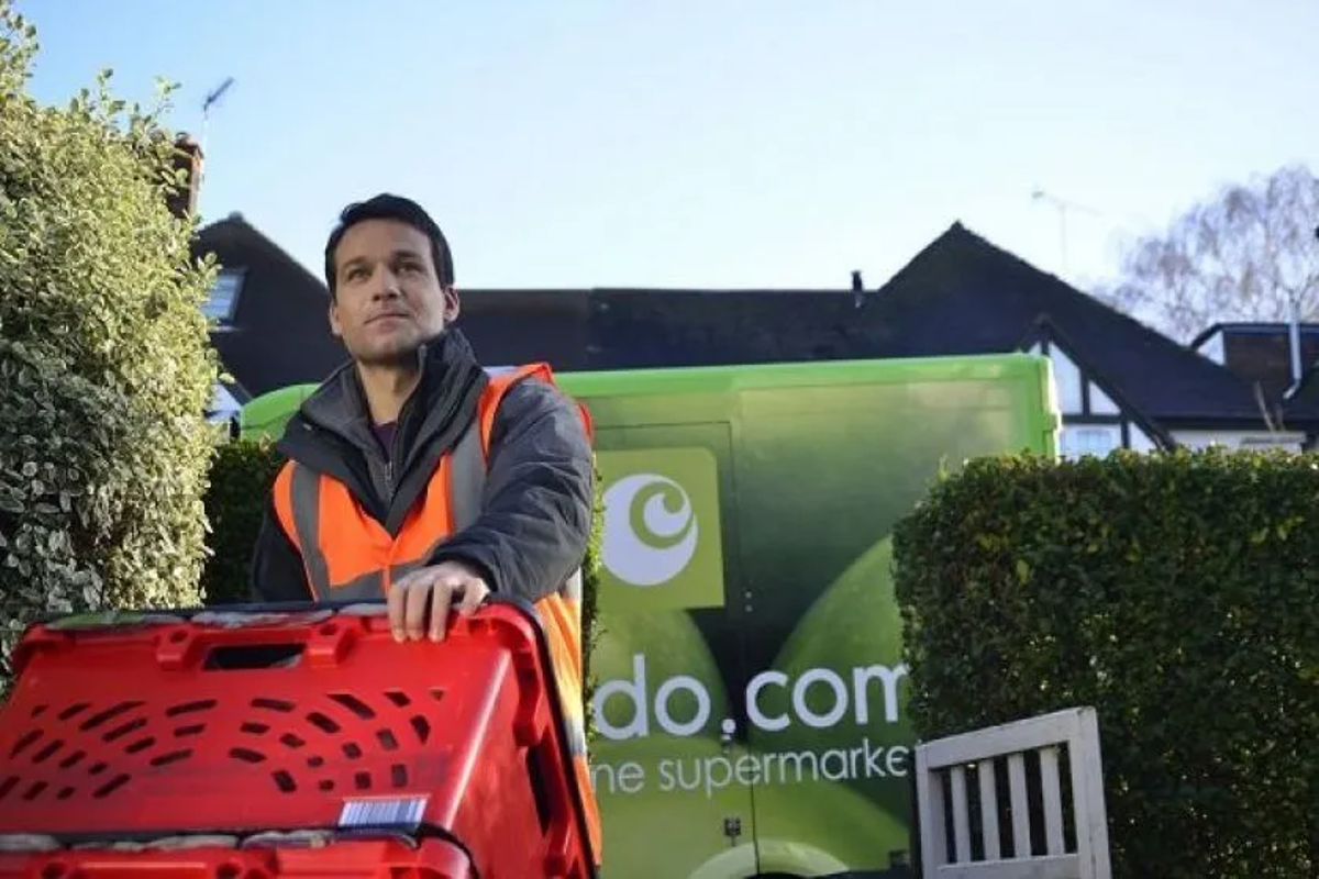 Bos Ocado memperingatkan akan adanya PHK setelah mitra utamanya mengundurkan diri