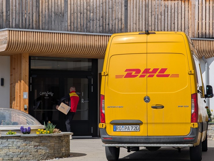 Perdagangan global tetap ‘hidup dan sehat’ meskipun ada tarif dan perang, kata bos DHL